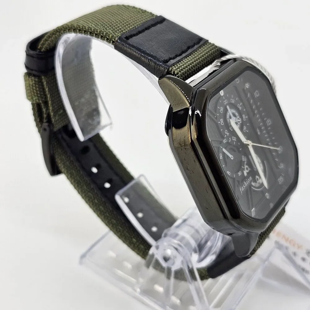 Men's‎ Watch 42MM Case Black Dial Date Indicator Army Green Black Canvas Bands